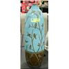 Image 1 : SHOWHOME BIRD THEMED VASE