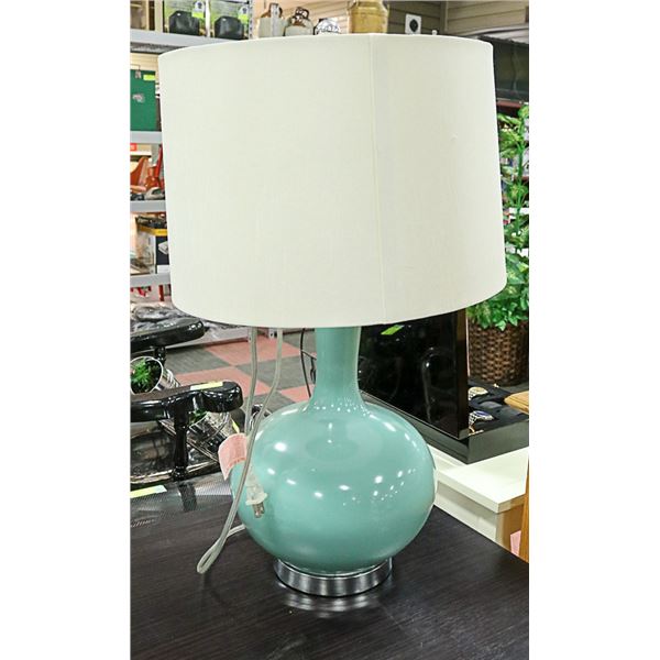 GREEN LAMP