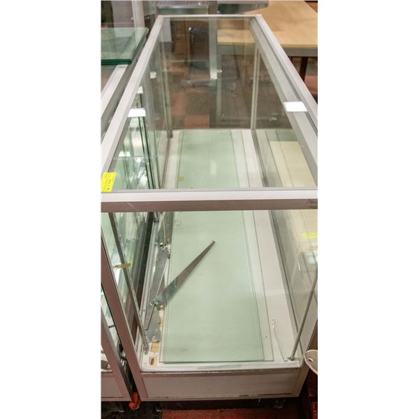 50" X 38.5" APPROX. RETAIL DISPLAY COUNTER