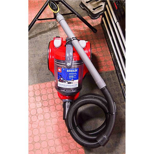 DIRT DEVIL VACUUM CLEANER