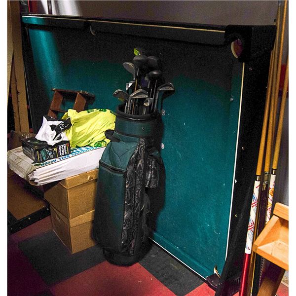 POOL TABLE 8FT X 4.5 FEET APPROXIMATELY WITH CUES