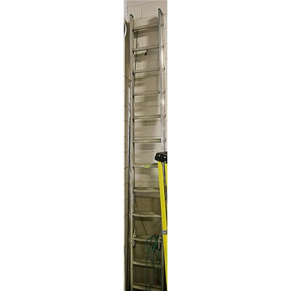 13'  APPROX. FOOT EXTENSION LADDER