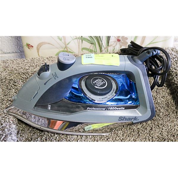 IRON WITH IRONING BOARD