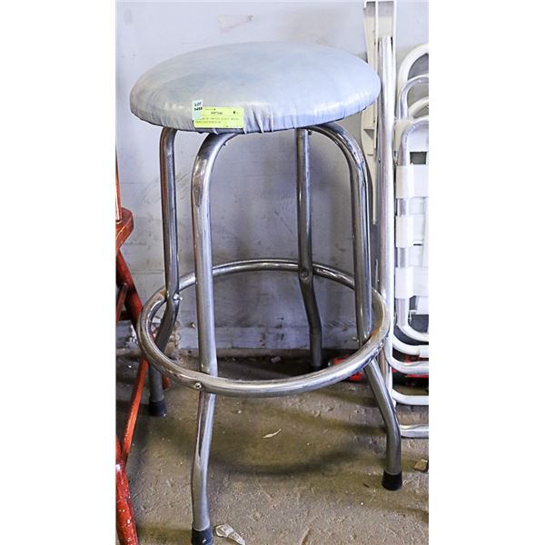 CHROME 28" SWIVEL STOOL WITH GRAY LEATHER SEAT