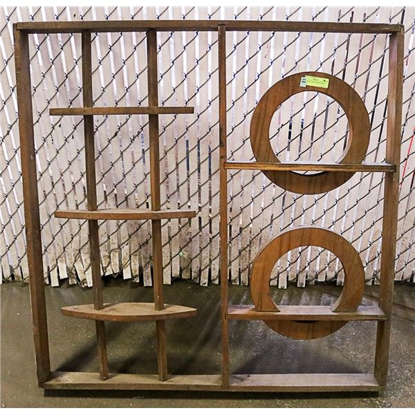 1960'S WOODEN ROOM DIVIDER