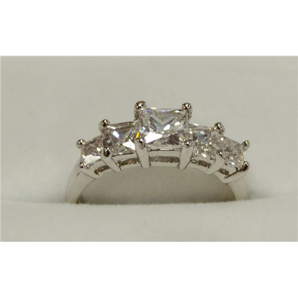 LADIES 5 STONE CUBIC ZIRCONIA  RING - SIZE 7