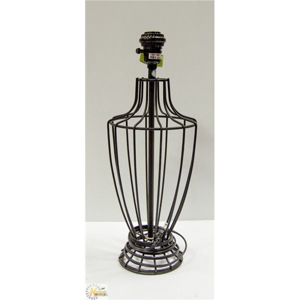 IRON LAMP PERFECT FOR EDISON BULB (NOT INCLUDED)