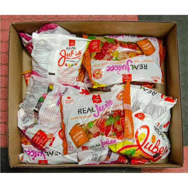 FLAT OF GUMMI BEARS AND VARIOUS CANDY