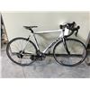 Image 2 : WHITE RIDLEY EXCALIBUR 20 SPEED RACING BIKE 21" FRAME