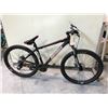 Image 2 : BLACK NORTHROCK XC27 21 SPEED FRONT SUSPENSION, DISC BRAKE 18" FRAME MOUNTAIN BIKE