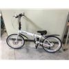 Image 1 : WHITE HACHIKO 7 SPEED DISC BRAKE FOLDING BIKE