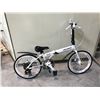 Image 2 : WHITE HACHIKO 7 SPEED DISC BRAKE FOLDING BIKE