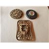 Image 2 : 3 vintage pins/brooches - ornate