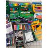 Image 3 : CONTAINER OF MARKERS PENCIL CRAYONS ART MISC