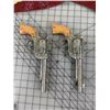 Image 7 : VINTAGE WILD BILL HICKOK TOY GUNS AND HOLSTERS