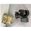 Image 3 : WWII 1945 GAS MASK AND CASE