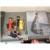 Image 3 : LOT OF BOOKS ABOUT DOLLS DRESSES FASHION ETC