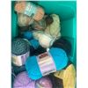 Image 3 : TOTE OF YARN ETC