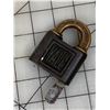 Image 2 : CANADIAN NATIONAL RAILWAY CNR BRASS LOCK WITH KEY WORKING