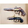 Image 2 : 2 LIGHTER CAP GUNS