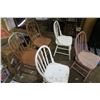 Image 3 : 5 Chairs, 1 Damaged