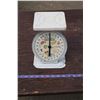 Image 1 : Vintage Kitchen Scale