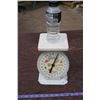 Image 4 : Vintage Kitchen Scale