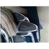 Image 5 : Golf Clubs, Bag & sz.10 Men's Etonic Golf Shoes