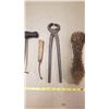 Image 2 : Hoof Trimmer & Pick & Misc. Items