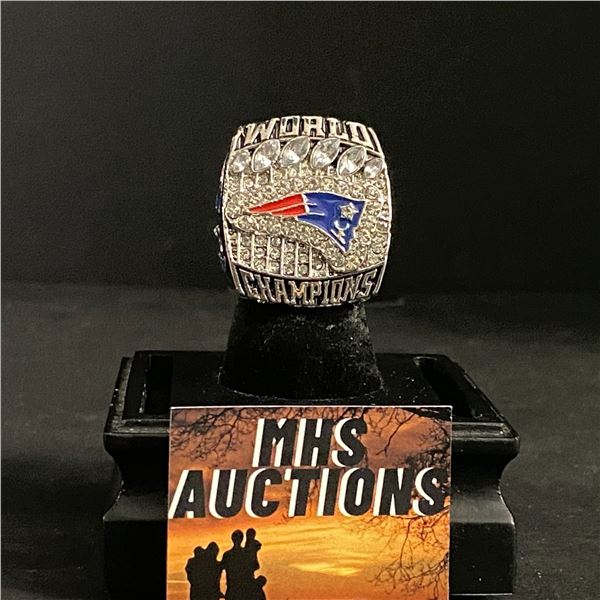 NEW ENGLAND PATRIOTS N.F.L 2018 "BRADY" CHAMPIONSHIP REPLICA RING (ref662)