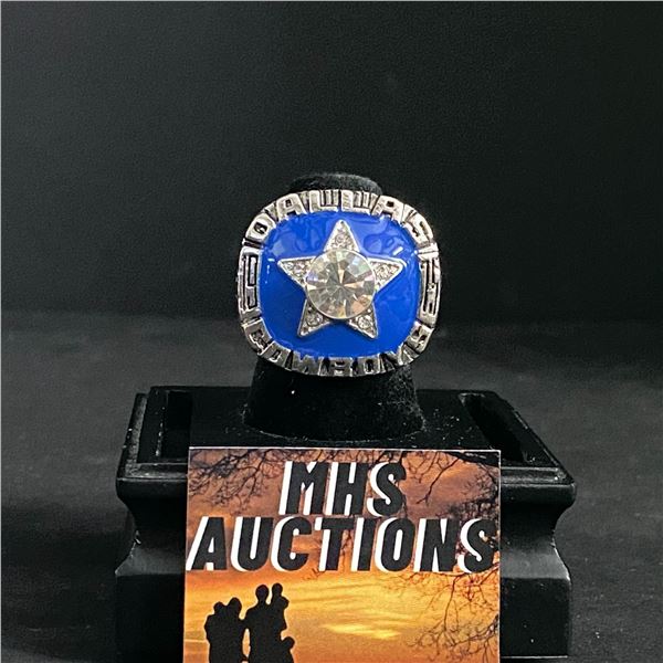 DALLAS COWBOYS N.F.L 1975  STAUBACH  CHAMPIONSHIP REPLICA RING (ref675)