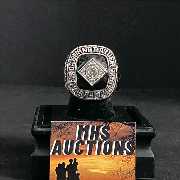 OAKLAND RAIDERS N.F.L 1967  CAMONICA  CHAMPIONSHIP REPLICA RING (ref684)