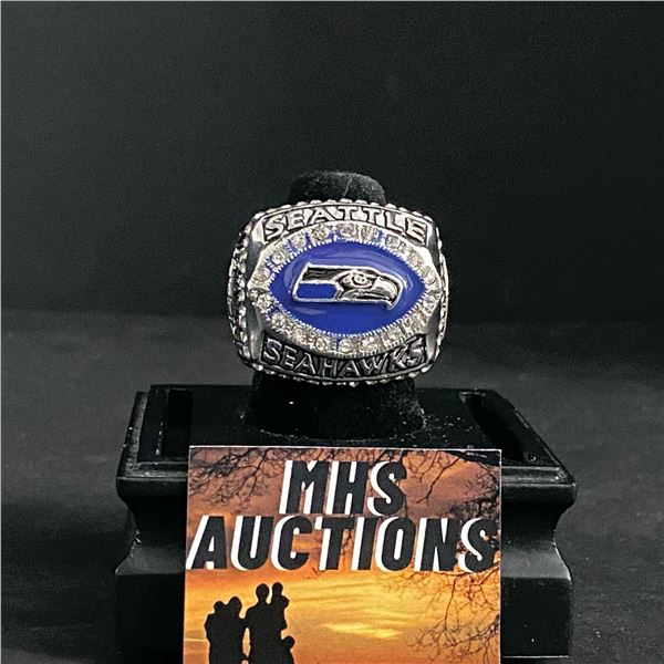 SEATTLE SEAHAWKS N.F.L 2005 "ALEXANDER" CHAMPIONSHIP REPLICA RING (ref734)