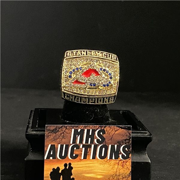 COLORADO AVALANCHE N.H.L 2001  BOURQUE  CHAMPIONSHIP REPLICA RING (ref844)