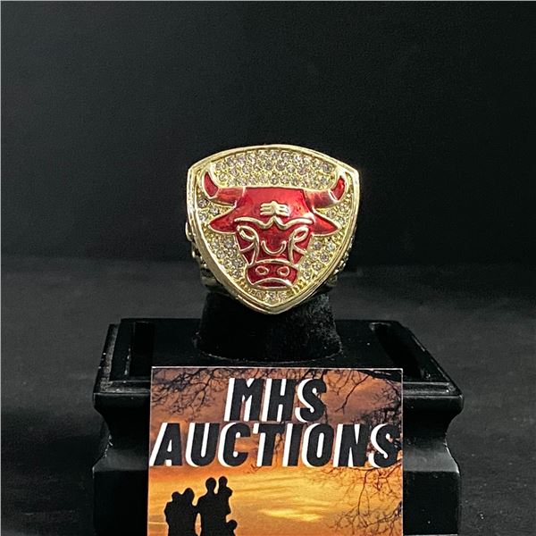 CHICAGO BULLS N.B.A 1993 "JORDAN" CHAMPIONSHIP REPLICA RING (ref457)