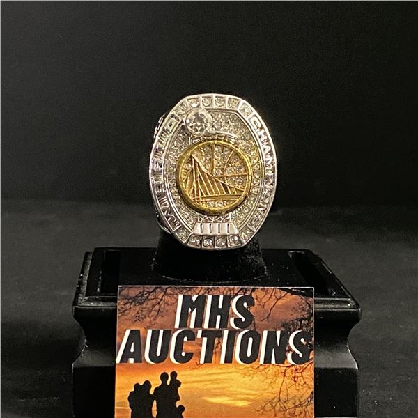 GOLDEN STATE WARRIORS N.B.A 2017 "CURRY" CHAMPIONSHIP REPLICA RING(ref473)