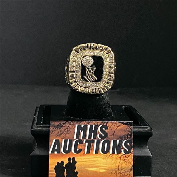MIAMI HEAT N.B.A 2006 "PEREZ" CHAMPIONSHIP REPLICA RING (ref480)