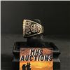 Image 3 : MIAMI HEAT N.B.A 2006 "PEREZ" CHAMPIONSHIP REPLICA RING (ref480)