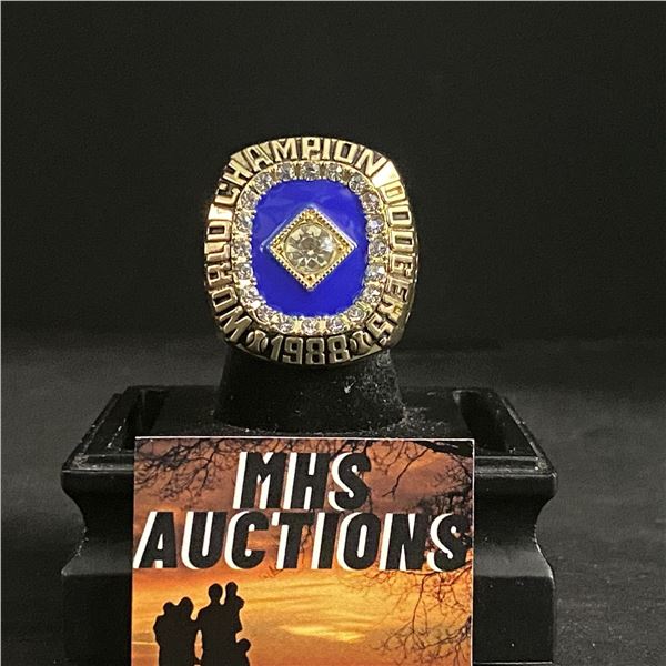 LOS ANGELES DODGERS M.L.B 1988  GIBSON  CHAMPIONSHIP REPLICA RING (ref506)