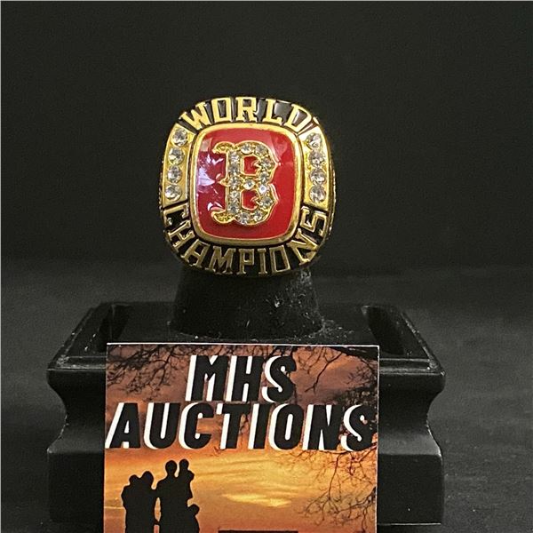 BOSTON RED SOX M.L.B 2004 "BELIEVE" CHAMPIONSHIP REPLICA RING (ref526)