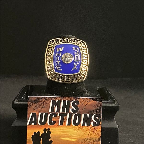 CHICAGO WHITE SOX M.L.B 1959 CHAMPIONSHIP REPLICA RING (ref563)