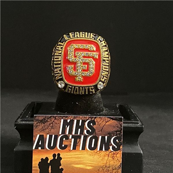 SAN FRANCISCO GIANTS M.L.B 2002 CHAMPIONSHIP REPLICA RING (ref588)