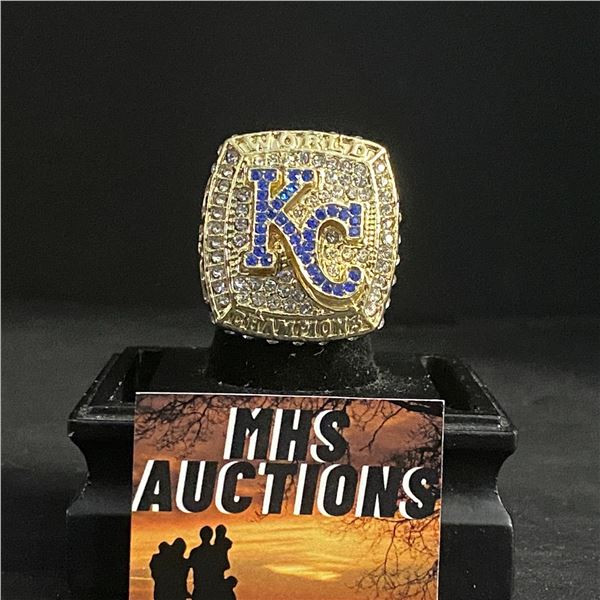 KANSAS CITY ROYALS M.L.B 2015  PEREZ  CHAMPIONSHIP RELICA RING (ref620)