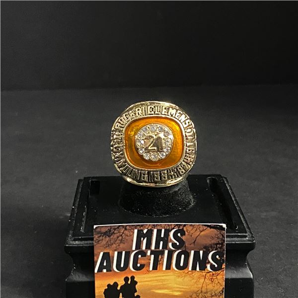 ROGER CLEMENS #21 CY YOUNG "ROCKET" CHAMPIONSHIP REPLICA RING (ref929)