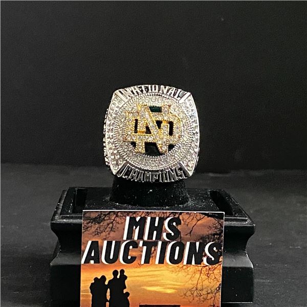 NOTRE DAME NATIONAL CHAMPIONS 2016 "ST.CLAIR" NATIONAL CHAMPIONSHIP REPLICA RING (ref1013)