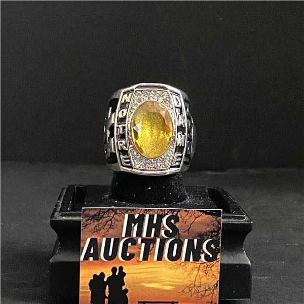 NOTRE DAME NATIONAL CHAMPIONS  IRISH  CHAMPIONSHIP REPLICA RING (ref1015)