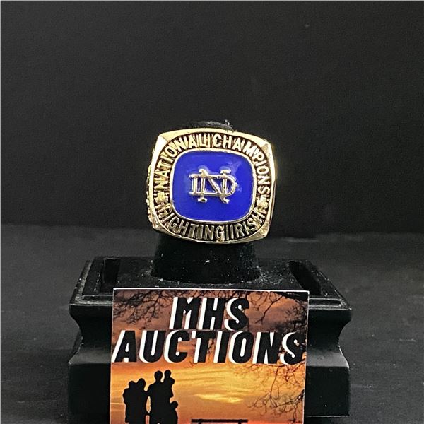 NOTRE DAME FIGHTING IRISH NATIONAL CHAMPIONS 1947  LEAHY  CHAMPIONSHIP REPLICA RING (ref1020)