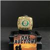 Image 1 : OREGON DUCKS CHAMPIONS 2015 "DUCKS" NATIONAL CHAMPIONSHIP REPLICA RING (ref1074)