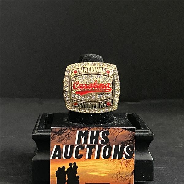 SOUTH CAROLINA CHAMPIONS 2011 "BACK 2 BACK" CHAMPIONSHIP REPLICA RING (ref1096)