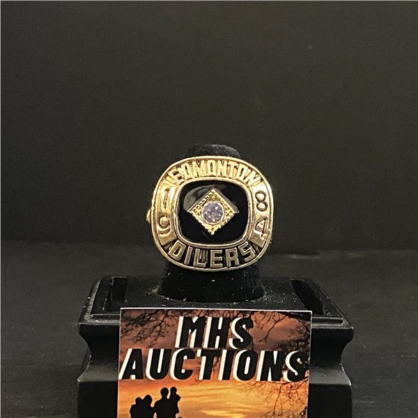 EDMONTON OILERS N.H.L 1984  GRETZKY 99  CHAMPIONSHIP RELICA RING (ref415)